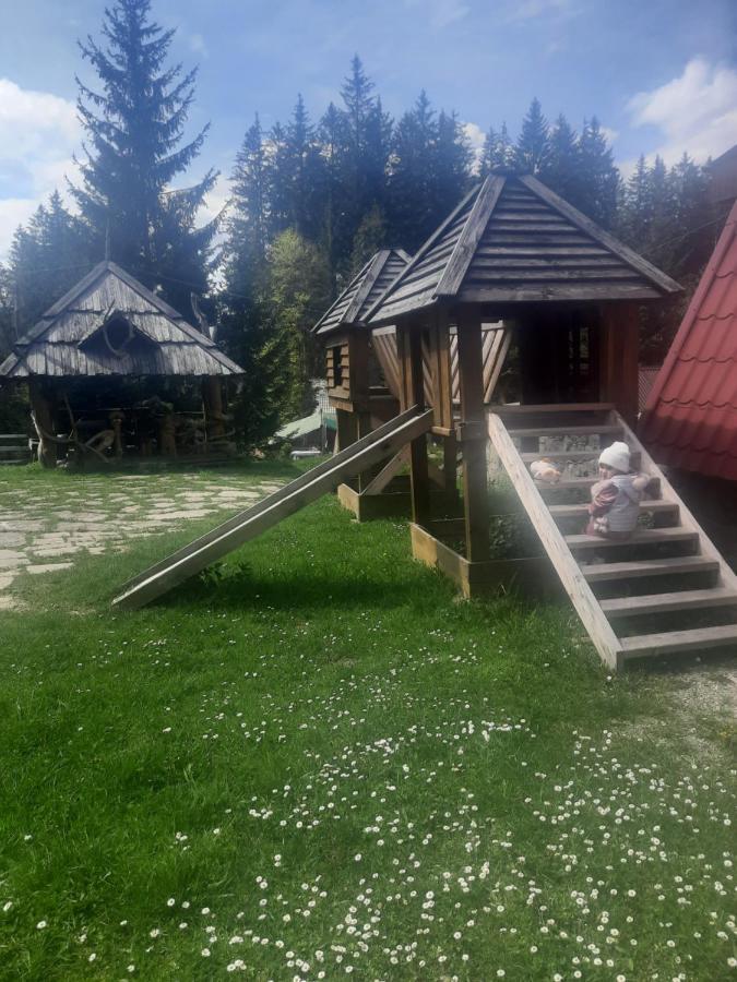 Hotel Novoe Shale Yablunytsya Bagian luar foto