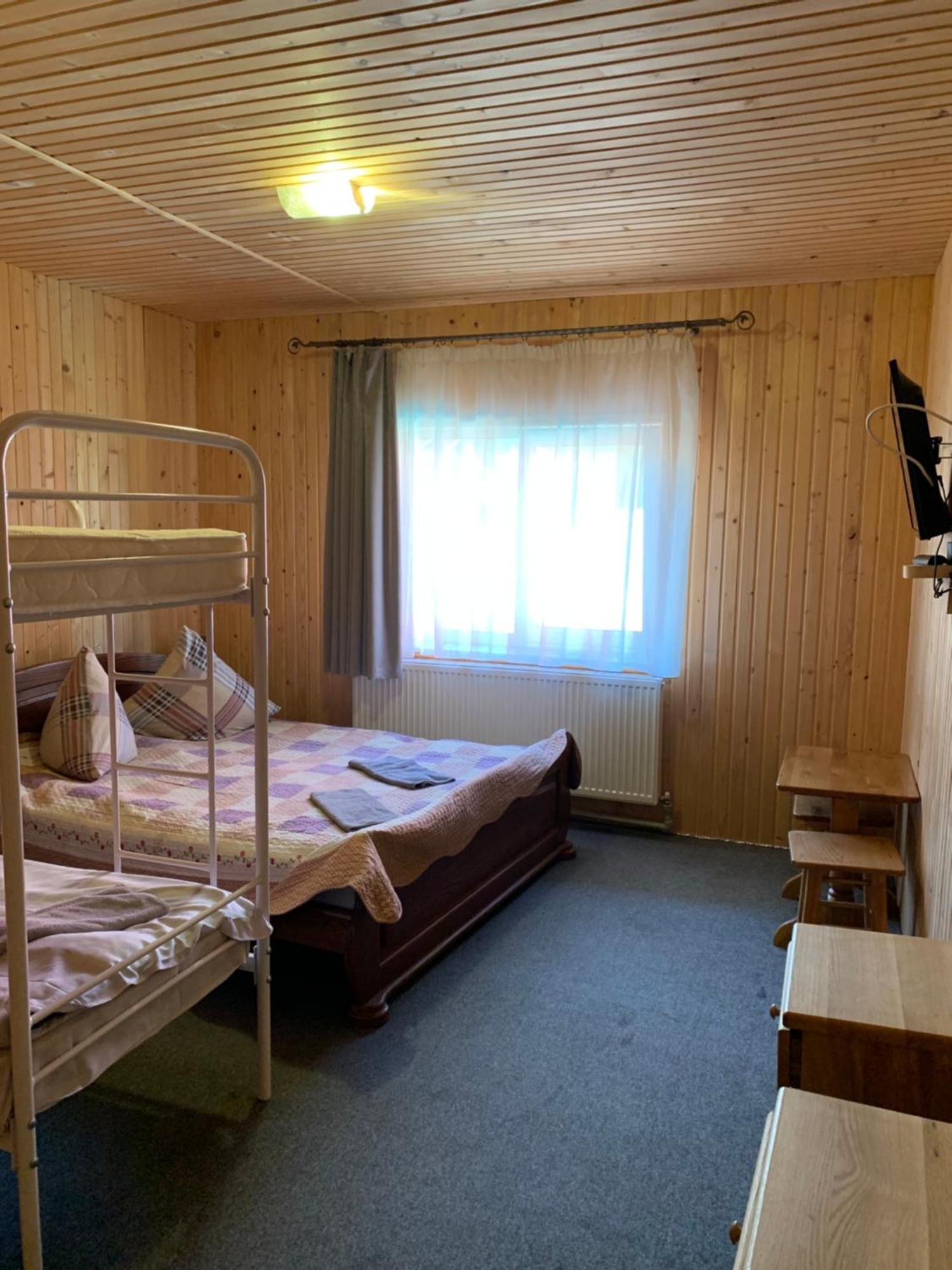 Hotel Novoe Shale Yablunytsya Bagian luar foto