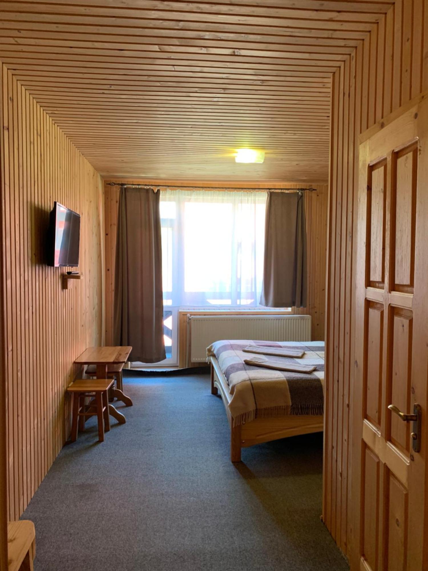 Hotel Novoe Shale Yablunytsya Bagian luar foto