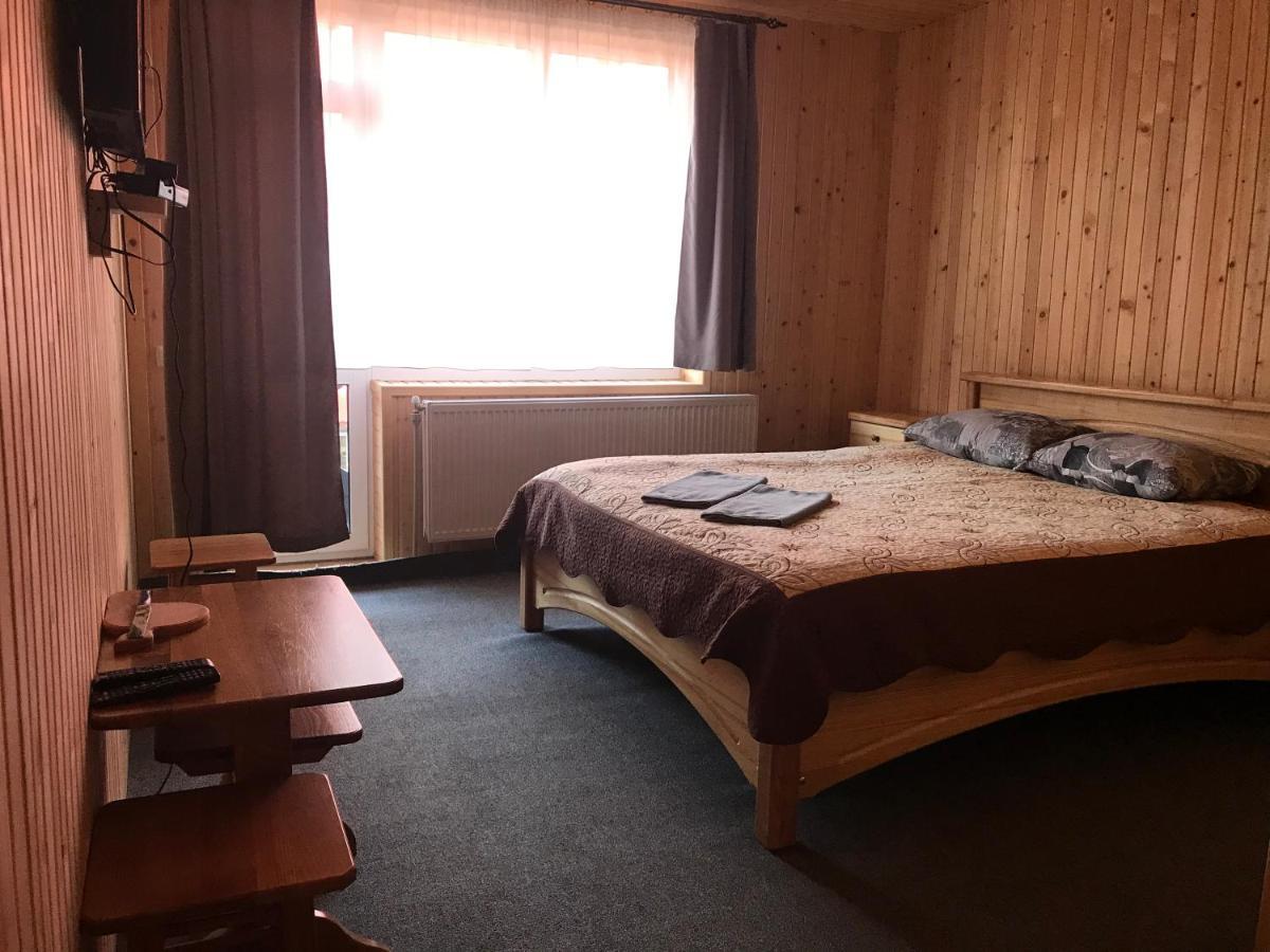Hotel Novoe Shale Yablunytsya Bagian luar foto